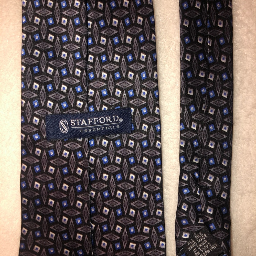 Stafford Blue Geometric Tie